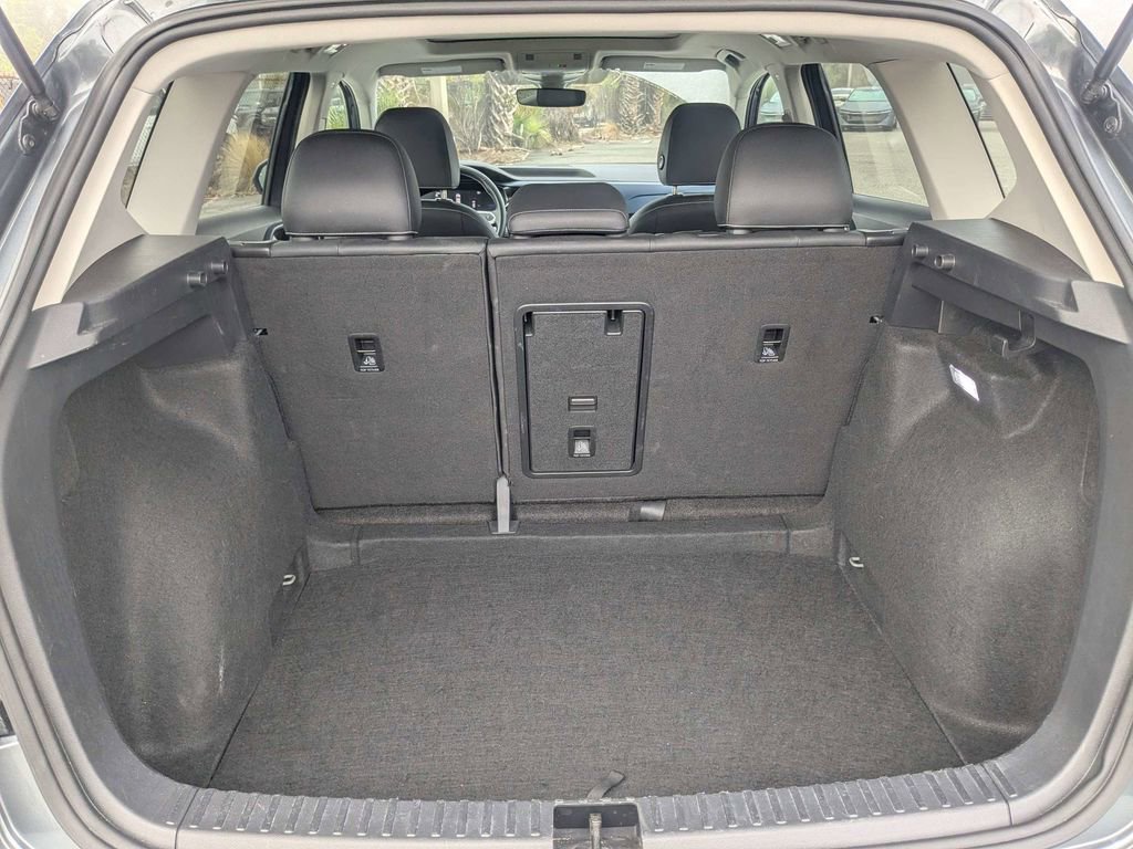 Used 2024 Volkswagen Taos SE FWD image 13
