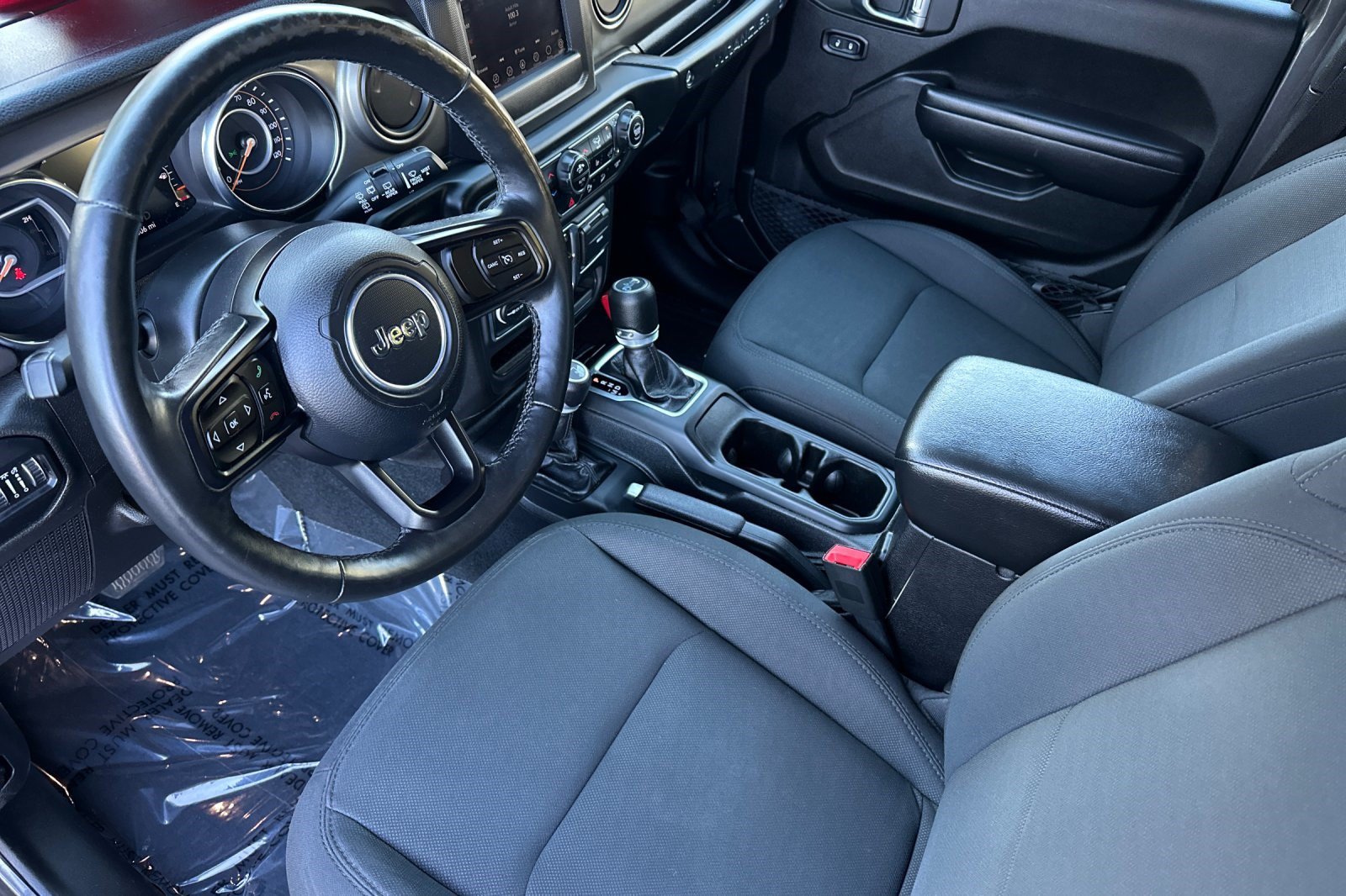 Used 2018 Jeep Wrangler Unlimited Sport S AWD/4WD image 4