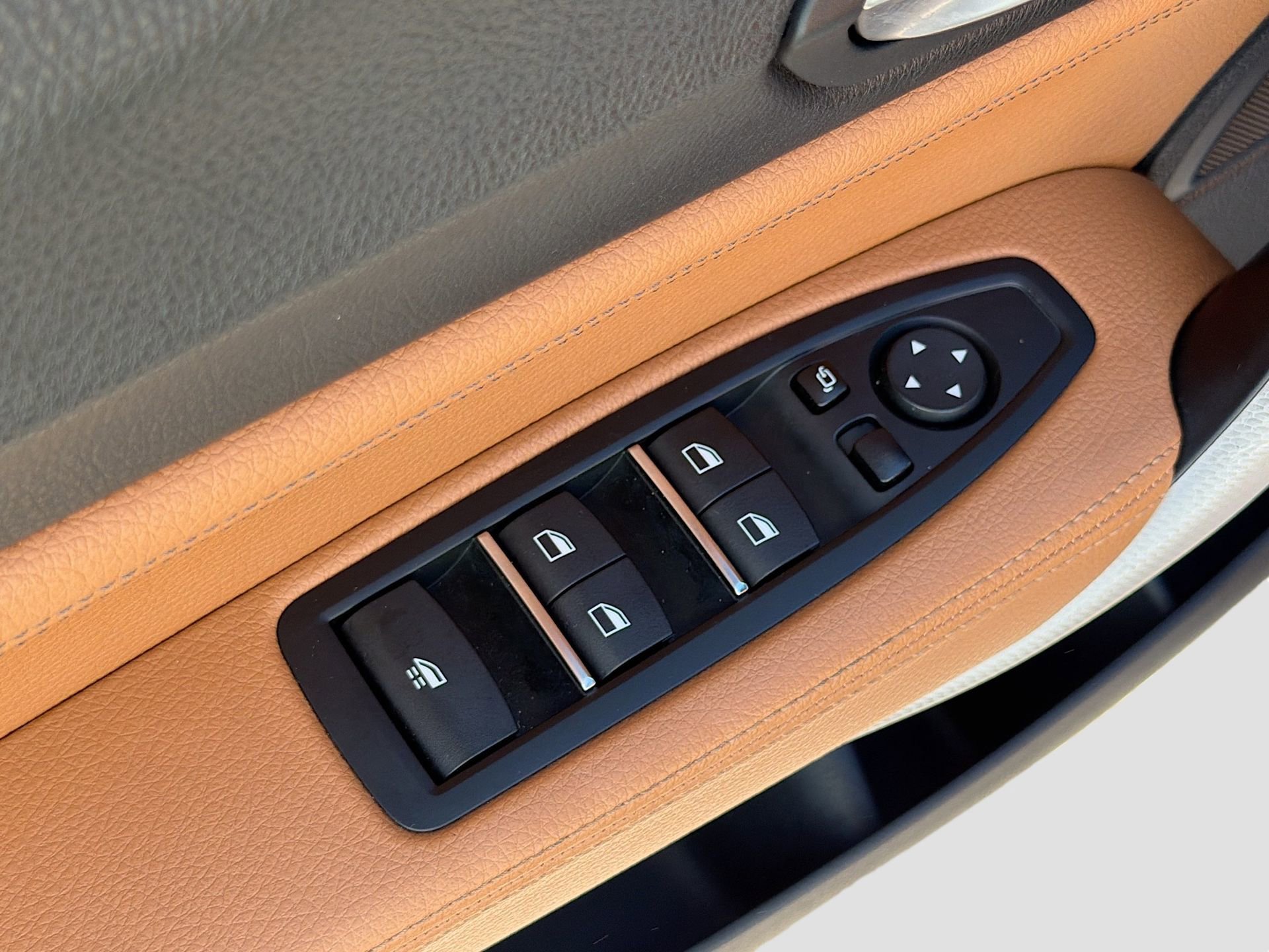 Used 2018 BMW M240i Convertible image 25