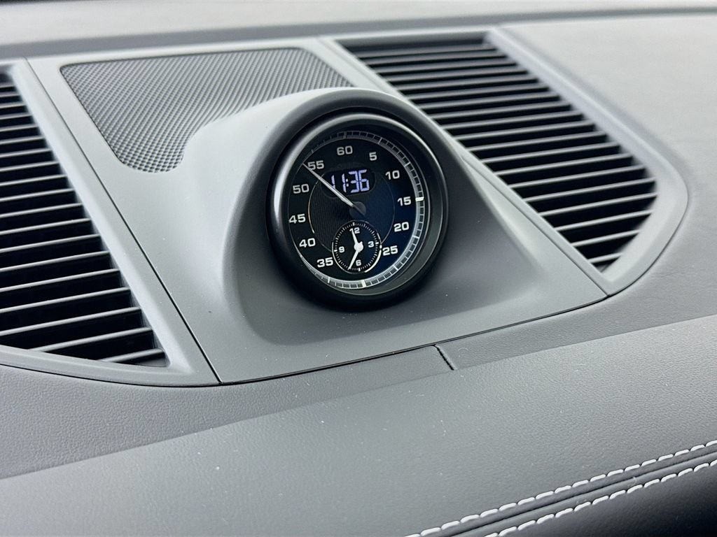 New 2026 Porsche Macan Turbo AWD/4WD image 18