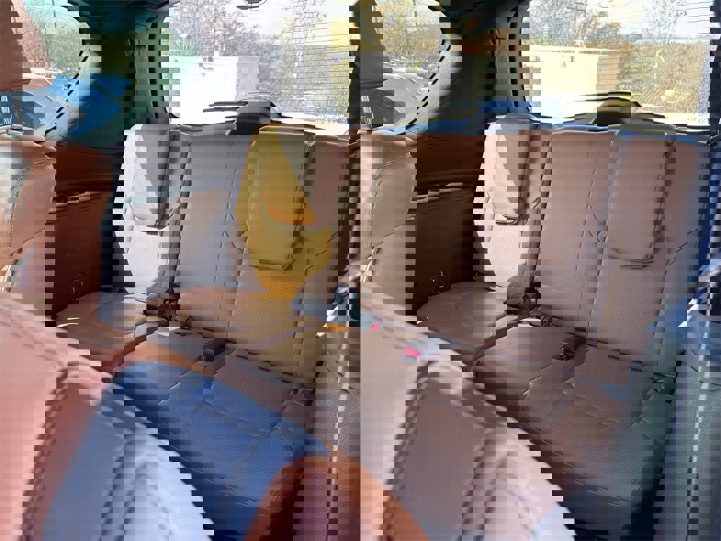 Used 2023 INFINITI QX80 Sensory w/ All-Season Package image 37