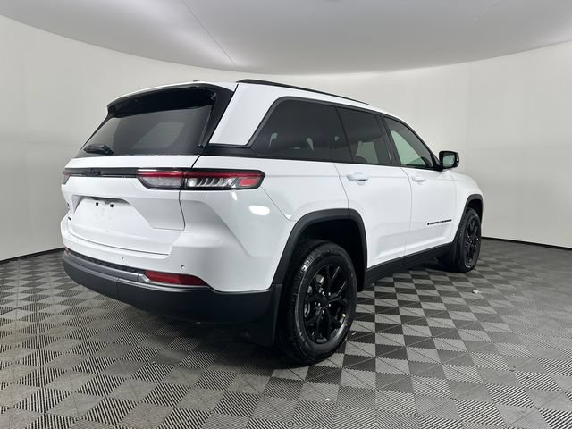 New 2026 Jeep Grand Cherokee Altitude AWD/4WD image 6