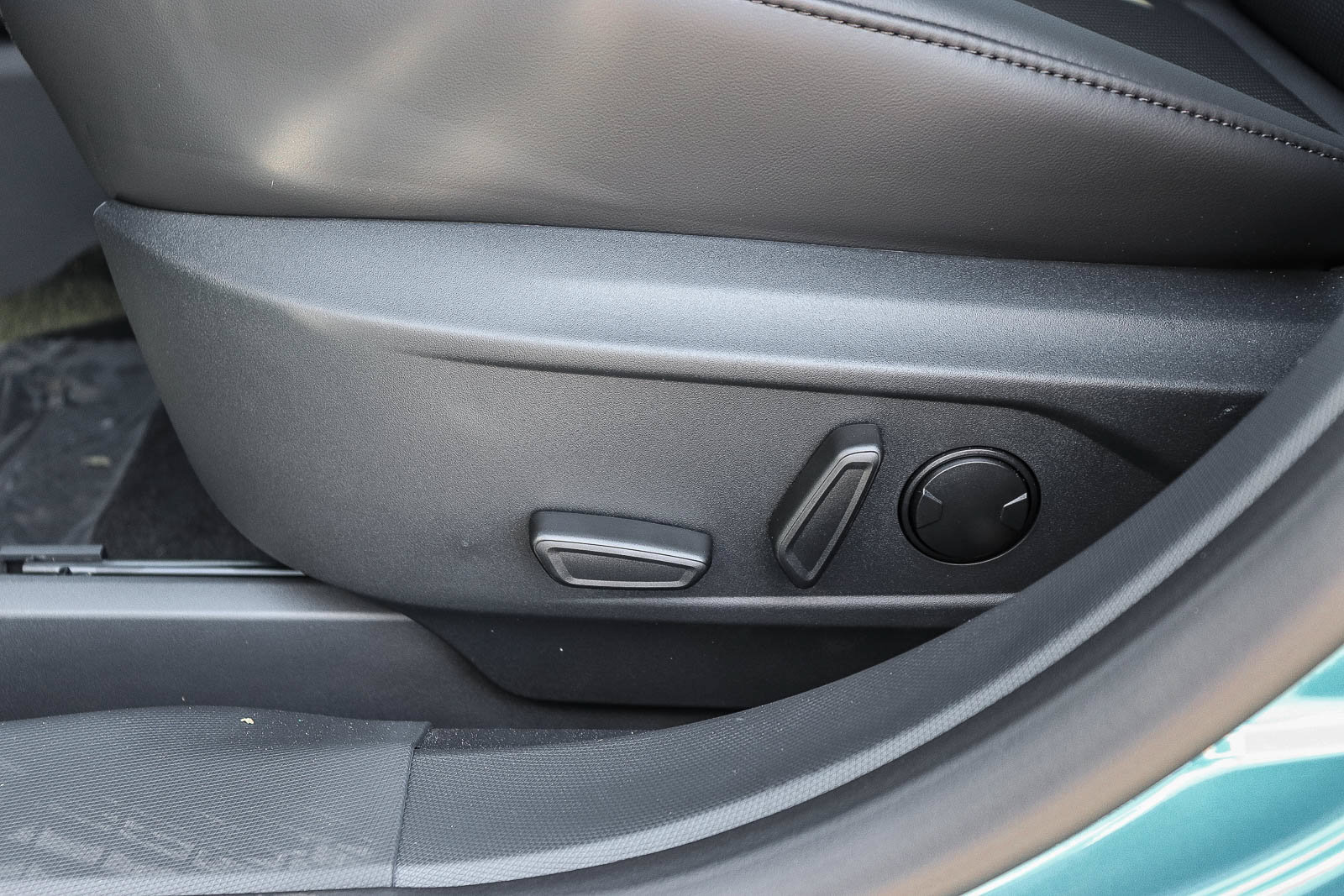 New 2026 Ford Mustang Mach-E Premium RWD image 23