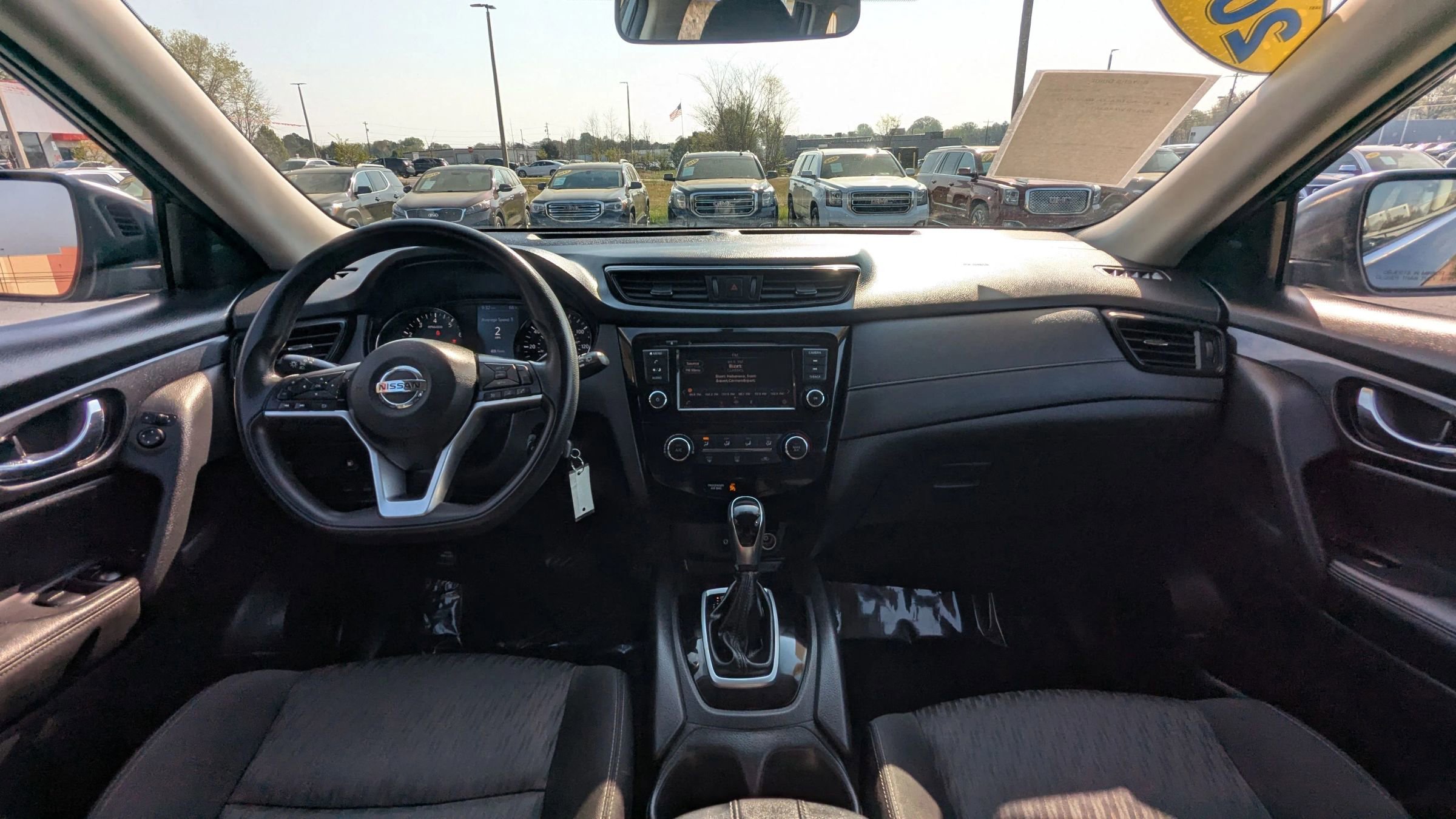 Used 2018 Nissan Rogue S FWD image 12