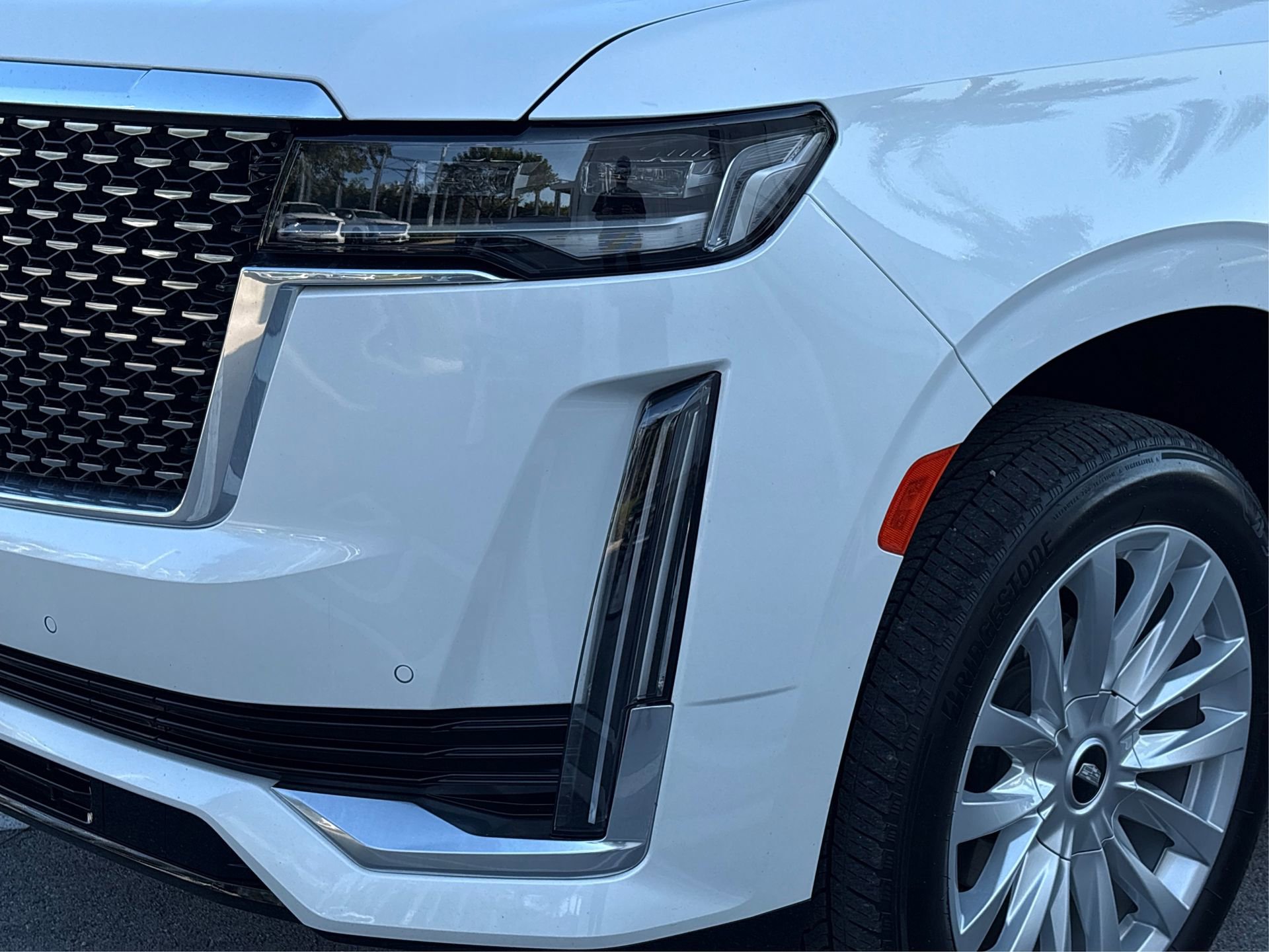 Certified 2024 Cadillac Escalade Luxury image 16