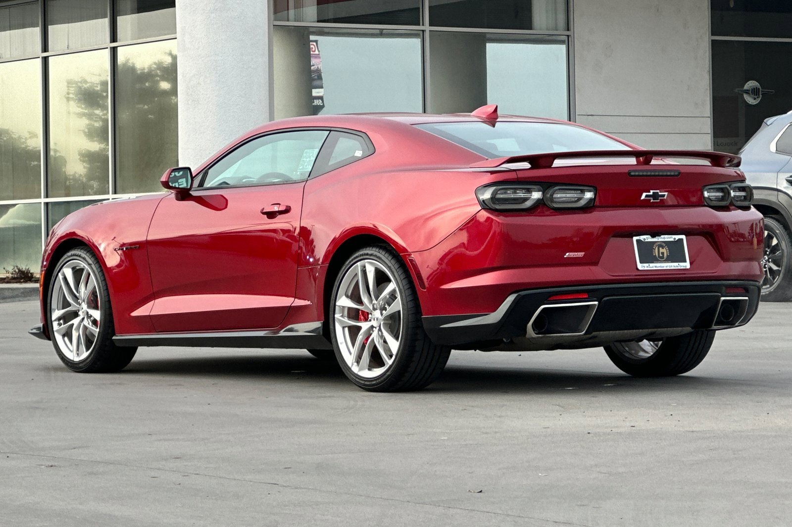 Used 2022 Chevrolet Camaro SS w/ Design Package 3 image 4