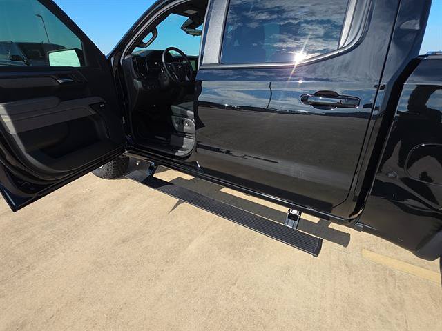 Used 2025 Chevrolet Silverado 1500 ZR2 w/ Technology Package AWD/4WD image 8