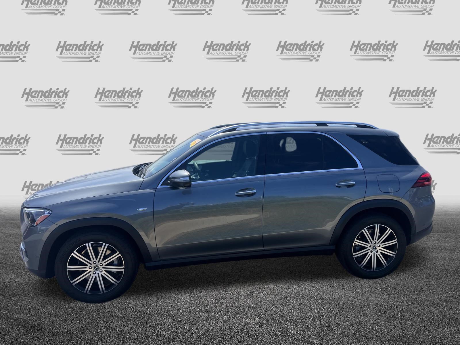 Certified 2025 Mercedes-Benz GLE 450e 4MATIC w/ Driver Assistance Package image 7