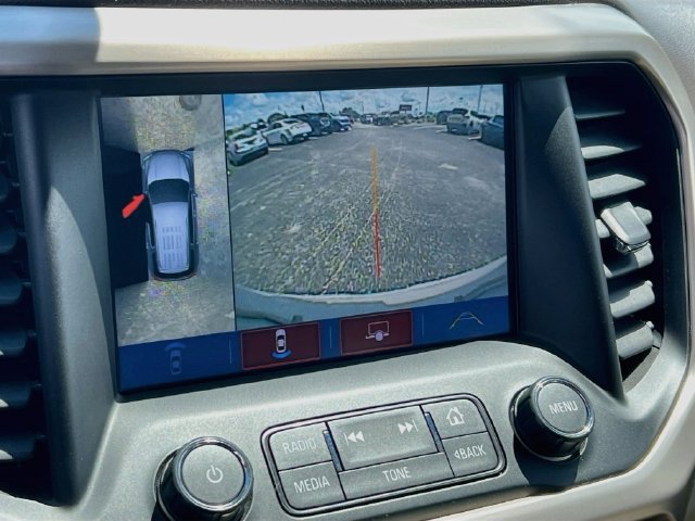 Used 2019 GMC Acadia Denali w/ Technology Package AWD/4WD image 11