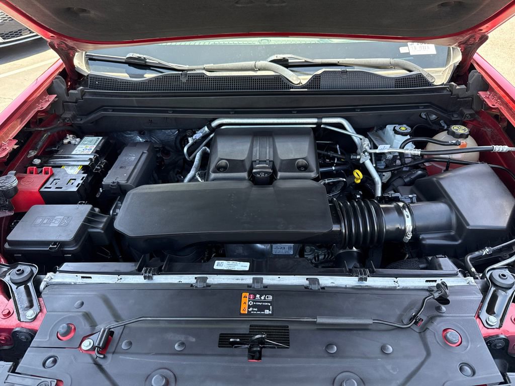Used 2023 Chevrolet Colorado LT AWD/4WD image 6