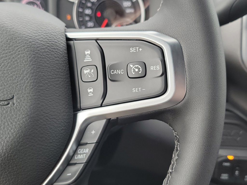 New 2026 RAM 2500 Big Horn AWD/4WD image 11