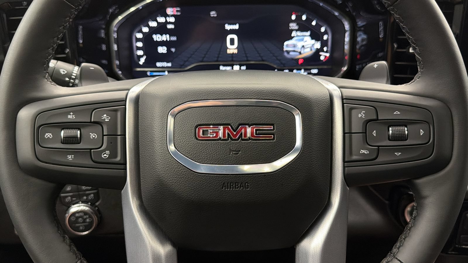 Used 2025 GMC Sierra 1500 Elevation w/ Elevation Premium Package AWD/4WD image 29
