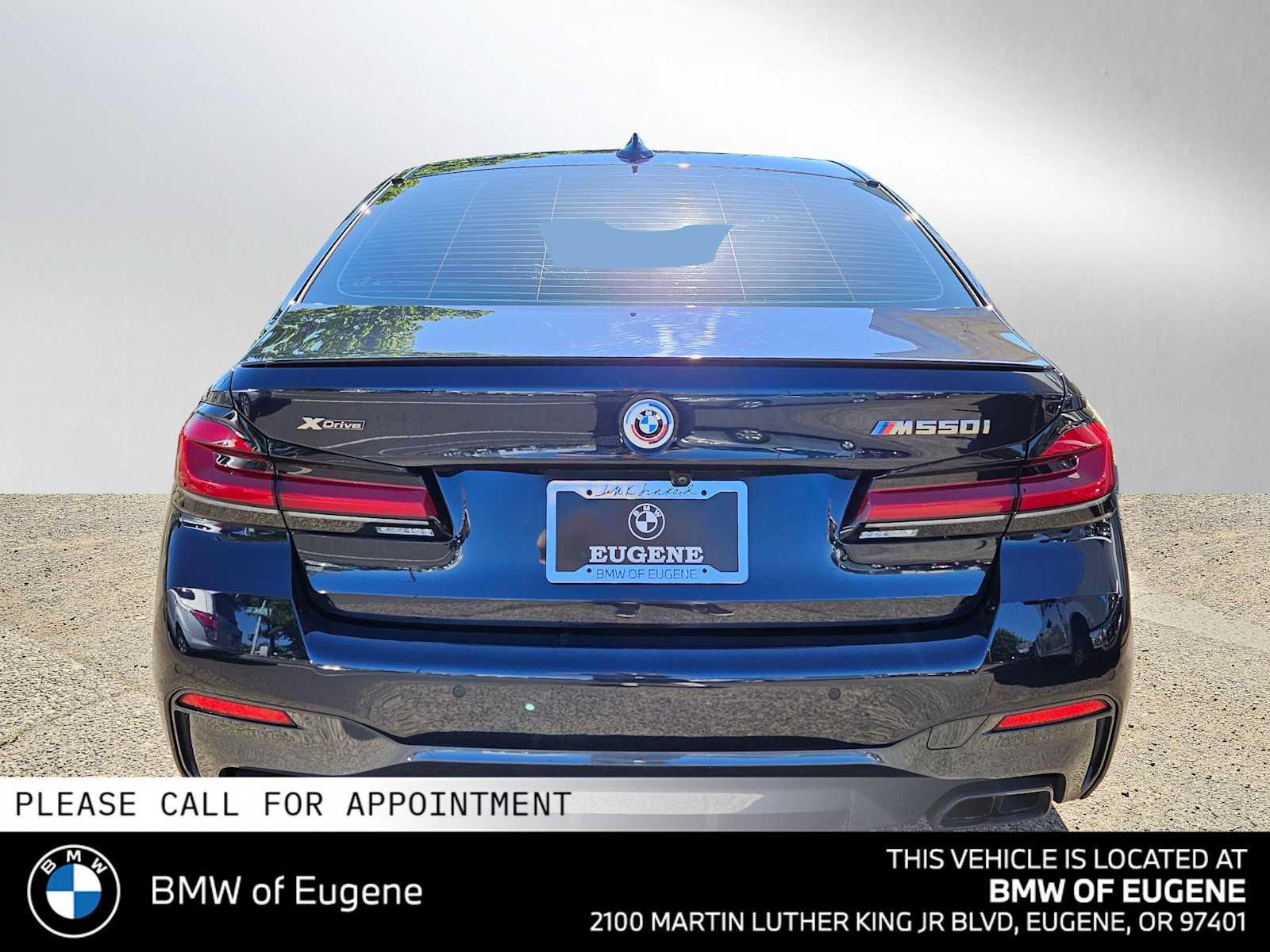 Used 2023 BMW M550i xDrive w/ Executive Package AWD/4WD image 4