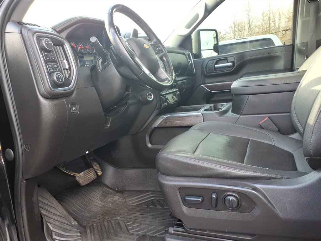 Used 2023 Chevrolet Silverado 3500 LTZ image 20