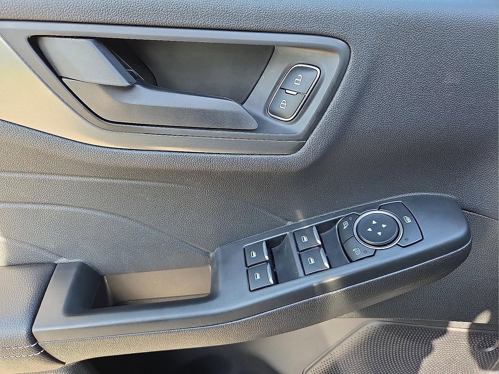 Certified 2025 Ford Escape Active image 13