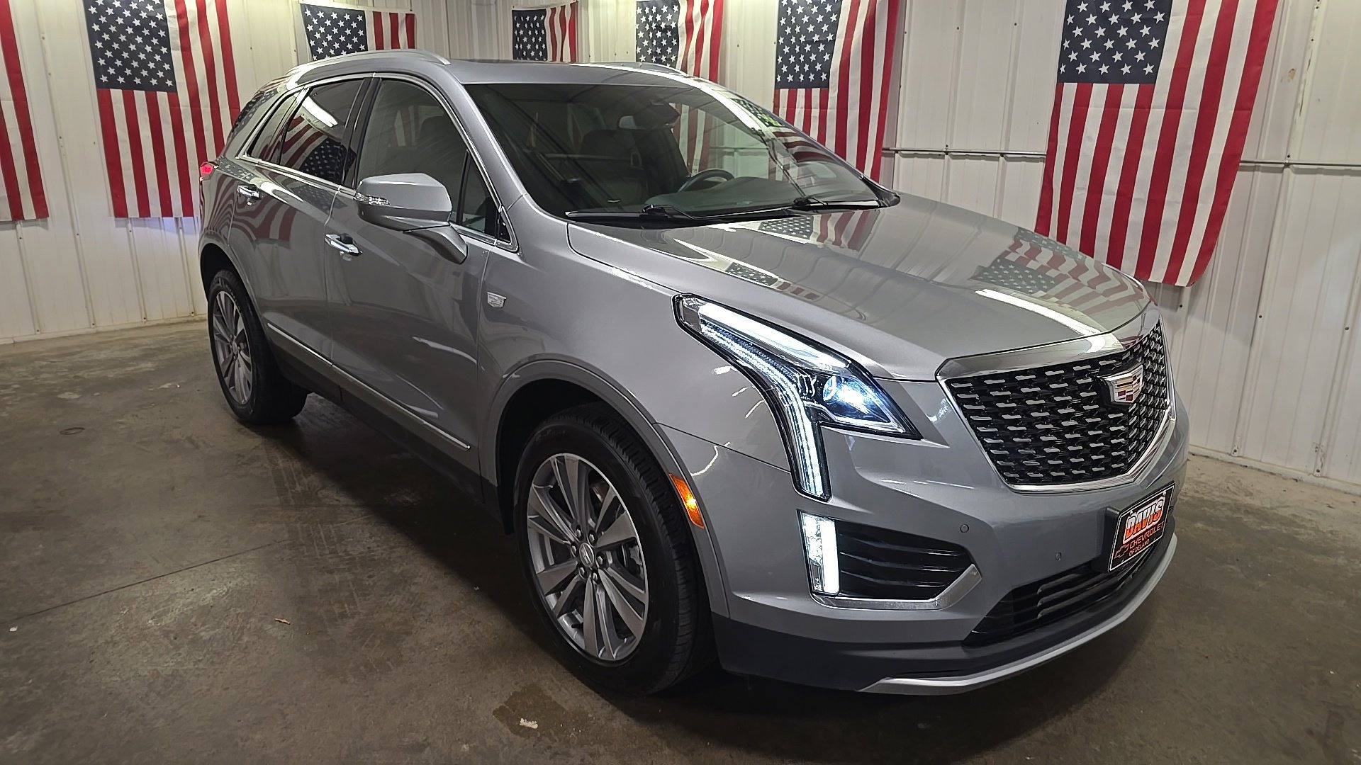 Used 2025 Cadillac XT5 Premium Luxury image 3