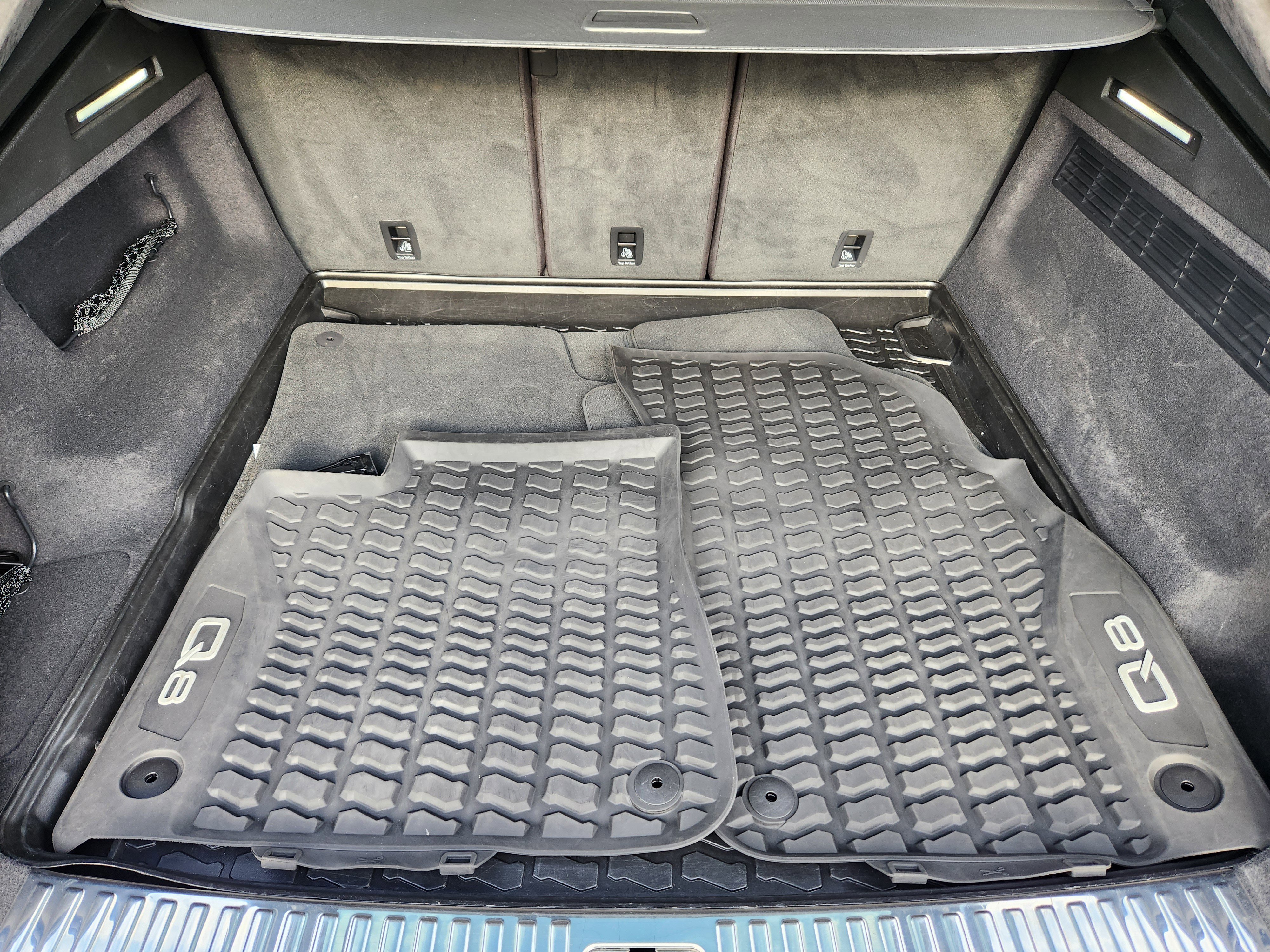 Used 2022 Audi Q8 Prestige image 21