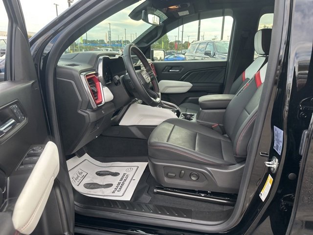 Used 2024 GMC Canyon AT4X image 16