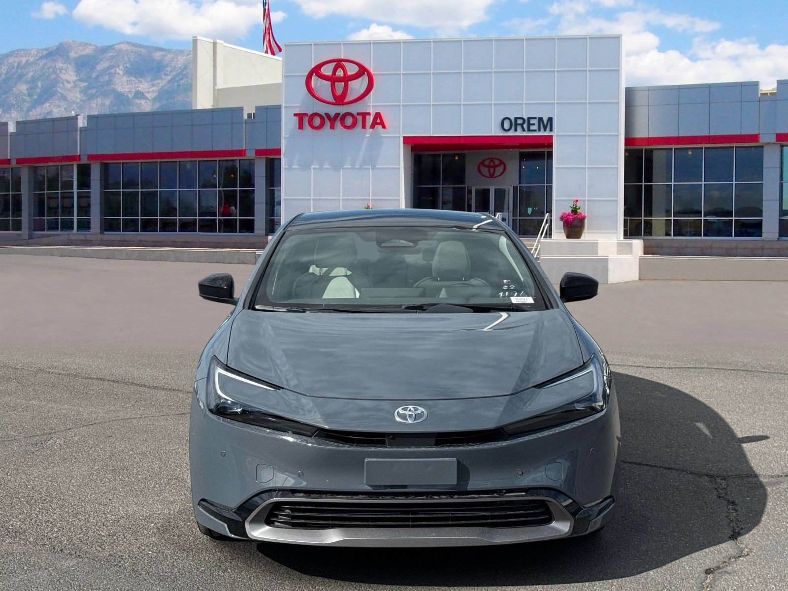 New 2027 Toyota Prius Limited FWD image 2