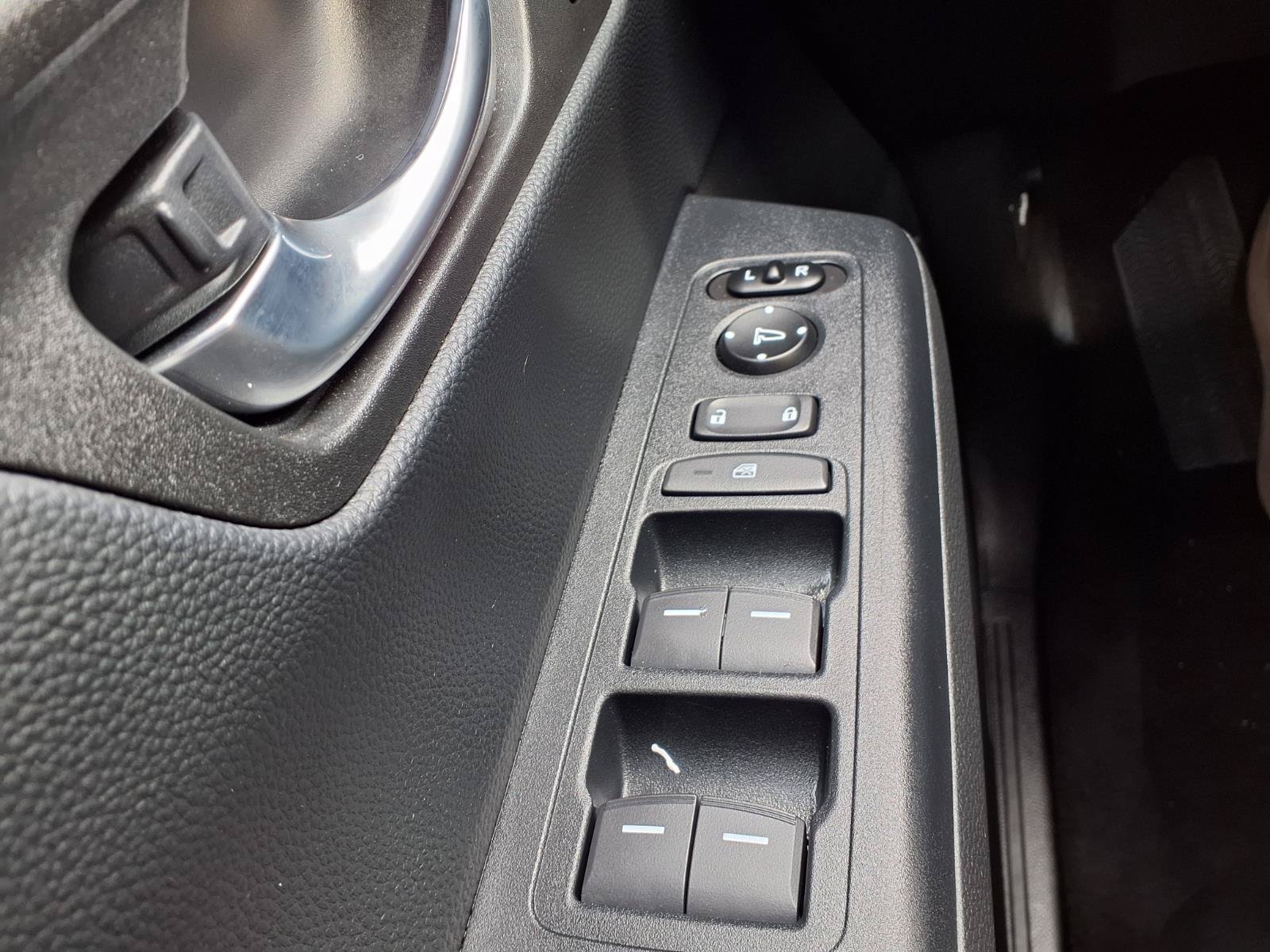 Certified 2025 Honda CR-V Sport-L image 11