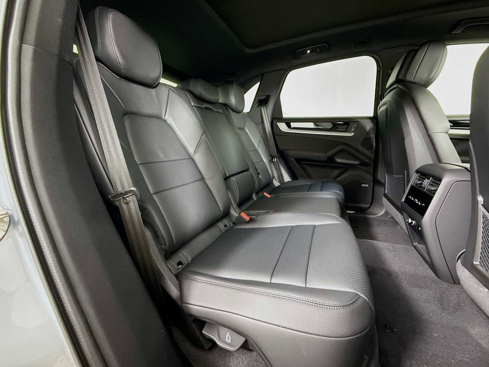 New 2026 Porsche Cayenne E-Hybrid image 29