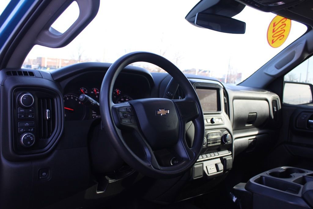 Used 2022 Chevrolet Silverado 1500 Custom w/ LPO, Dark Essentials Package image 17