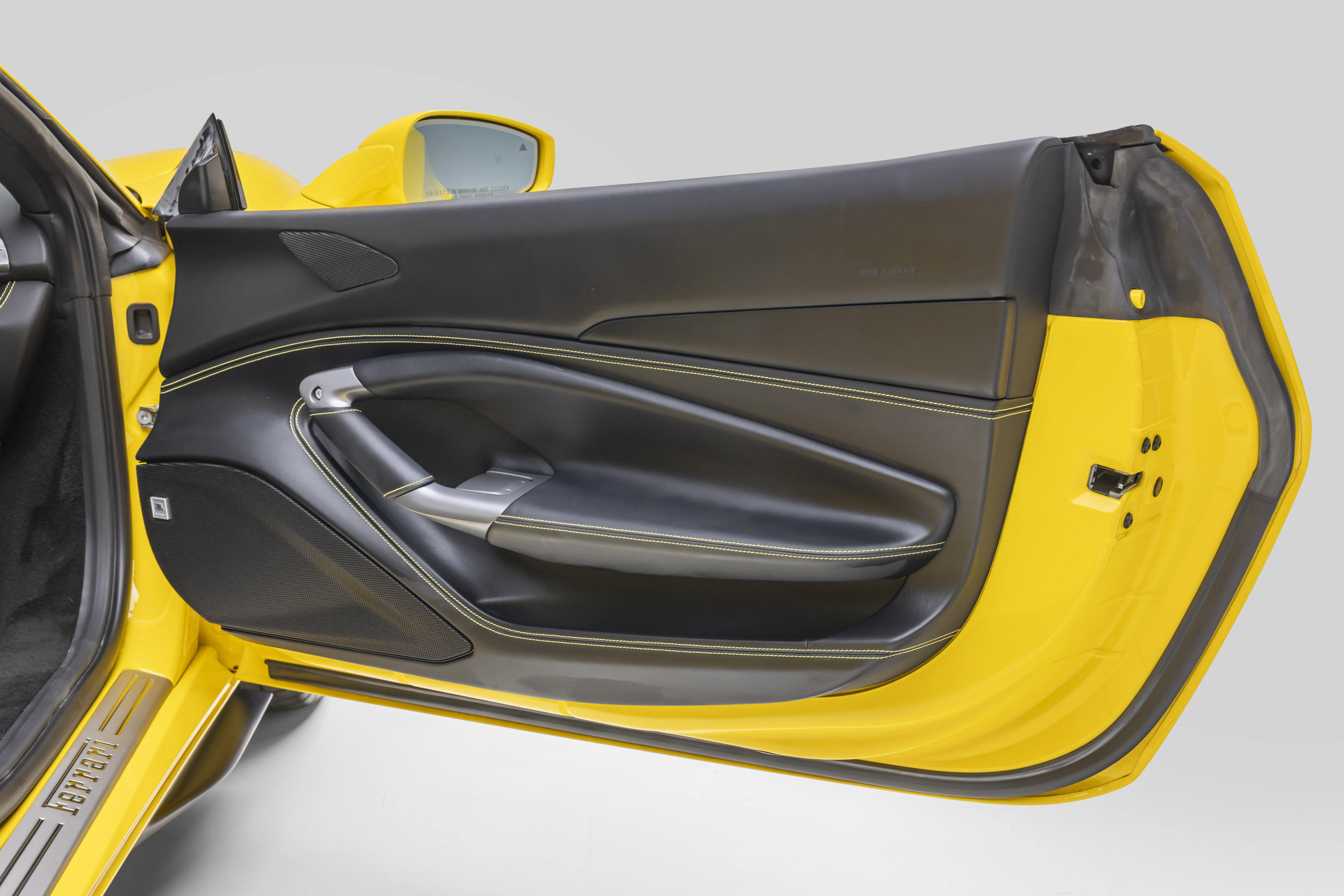 Certified 2022 Ferrari F8 Tributo RWD image 54