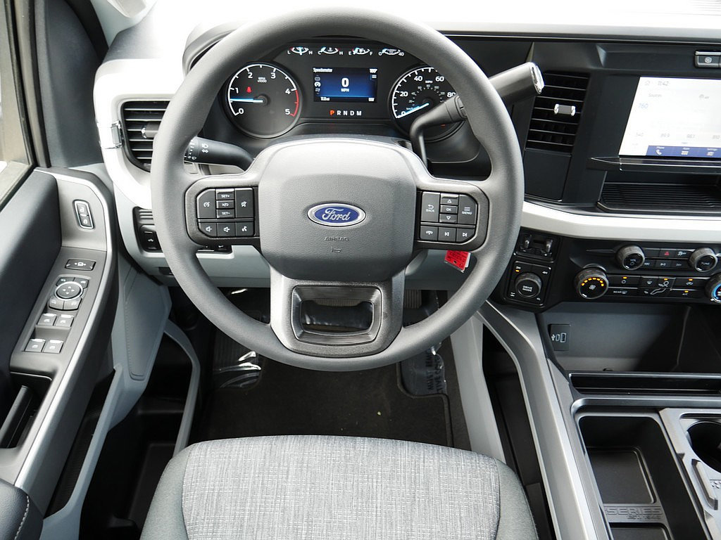 New 2026 Ford F350 XLT AWD/4WD image 18