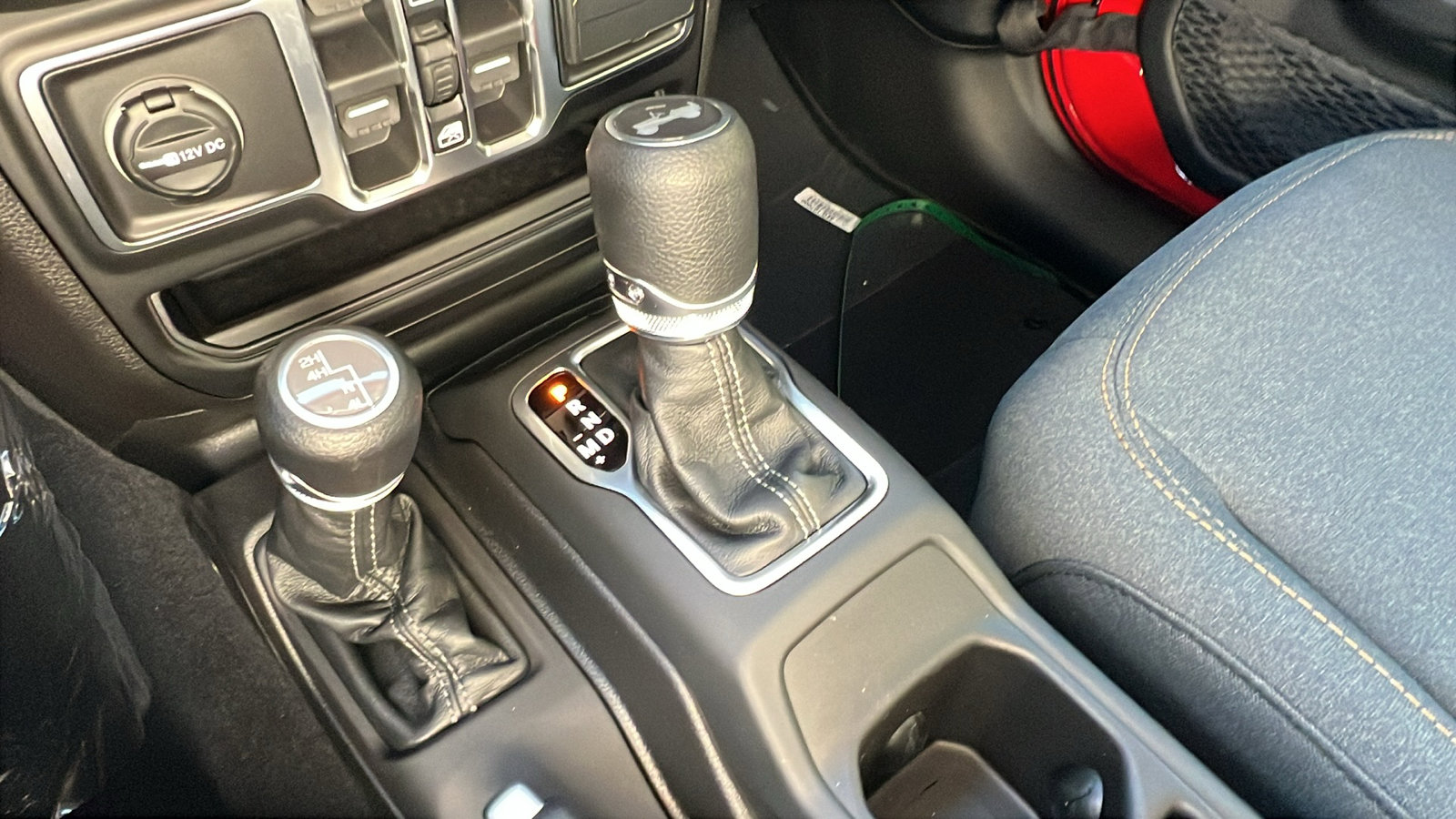 New 2026 Jeep Wrangler Sport AWD/4WD image 25
