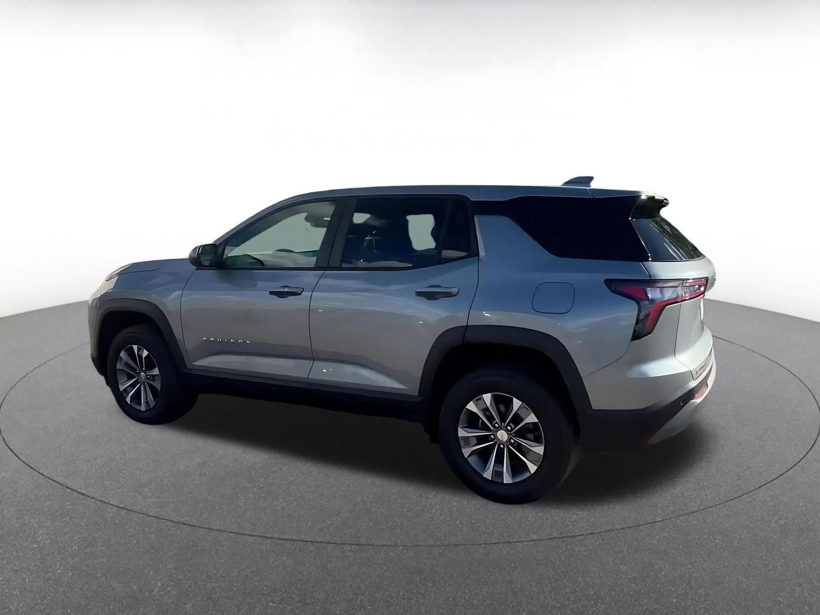 Used 2025 Chevrolet Equinox LT image 10