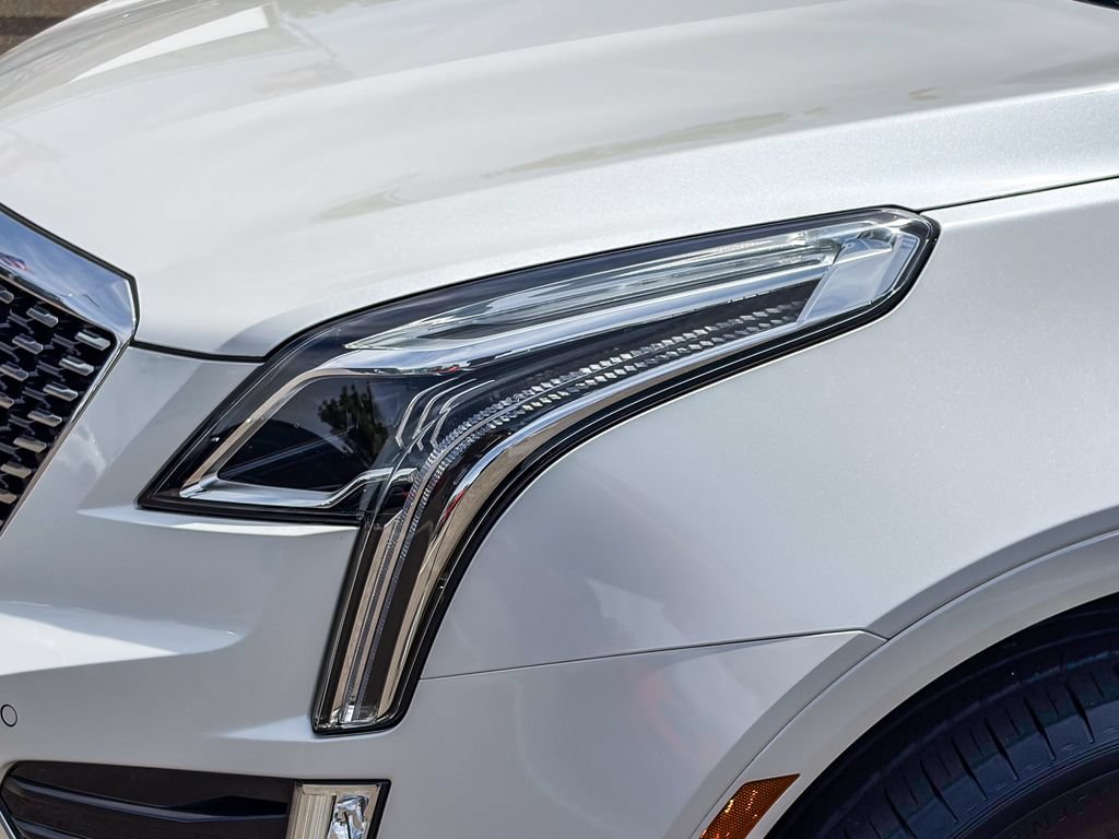 Certified 2023 Cadillac XT5 Luxury w/ LPO, Floor Liner Package FWD image 2