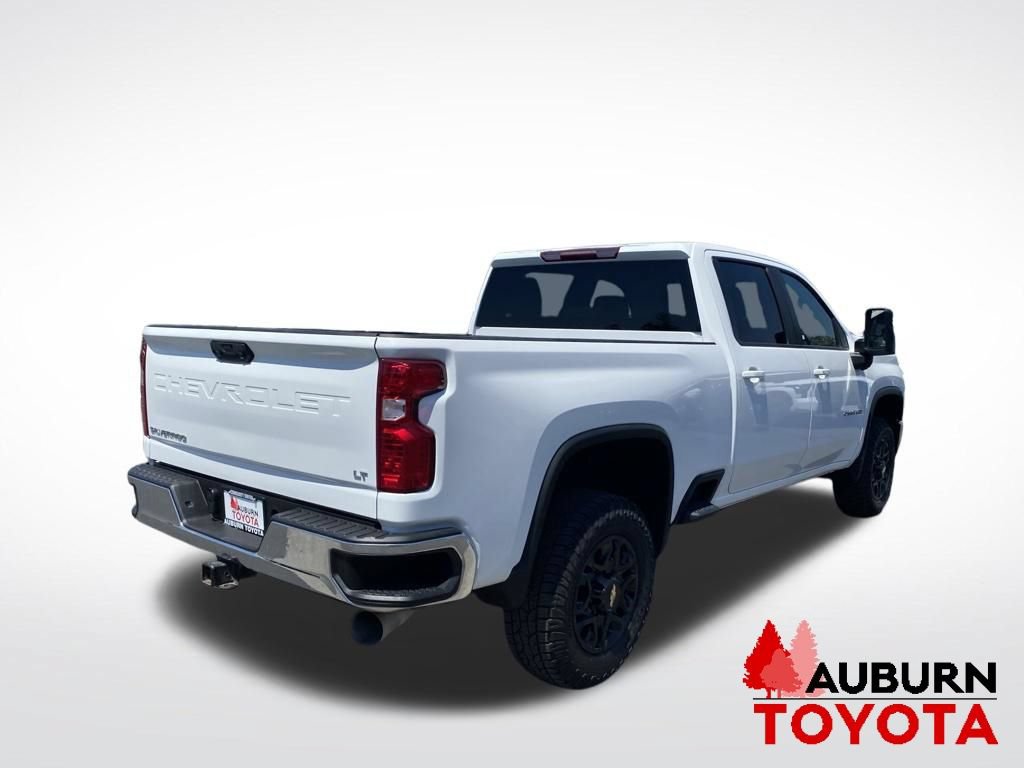 Used 2024 Chevrolet Silverado 2500 LT AWD/4WD image 7
