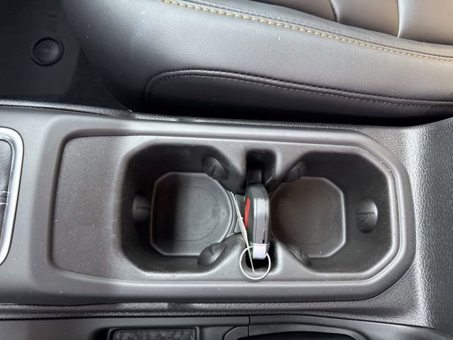 Used 2025 Jeep Wrangler Unlimited Rubicon 392 image 29