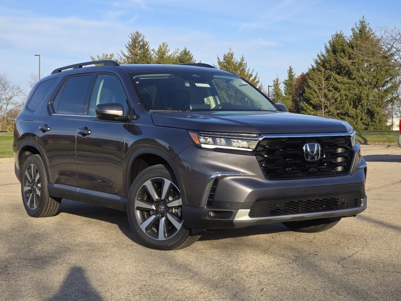 New 2025 Honda Pilot Touring video 2