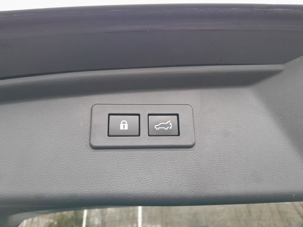 Used 2020 Subaru Outback Touring image 36