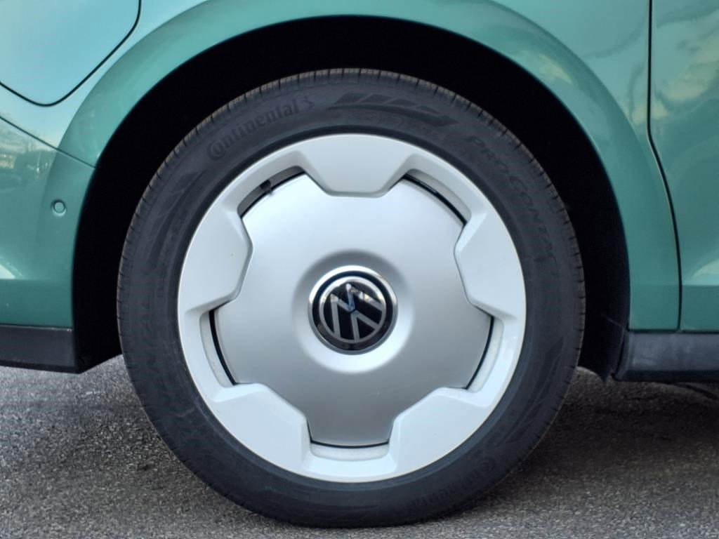 New 2025 Volkswagen ID. Buzz 1st Edition image 25