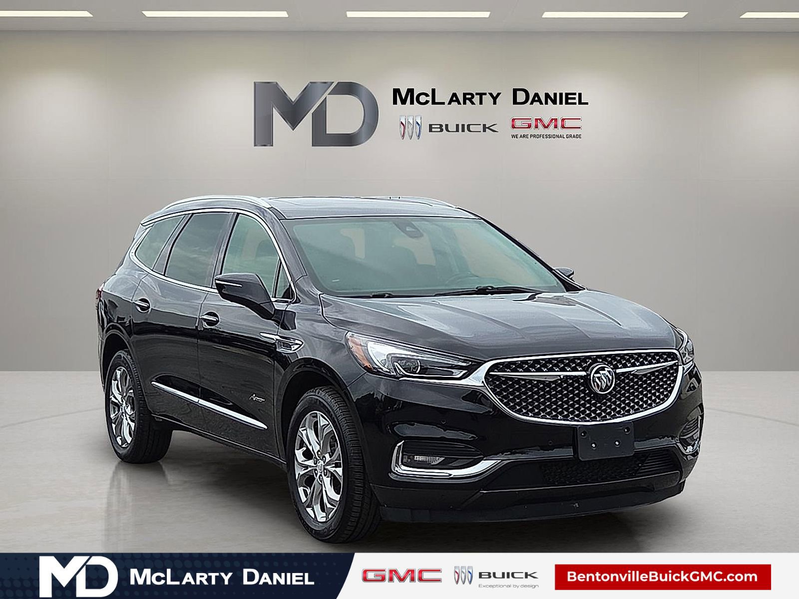 Used 2019 Buick Enclave Avenir w/ Avenir Technology Package AWD/4WD image 1