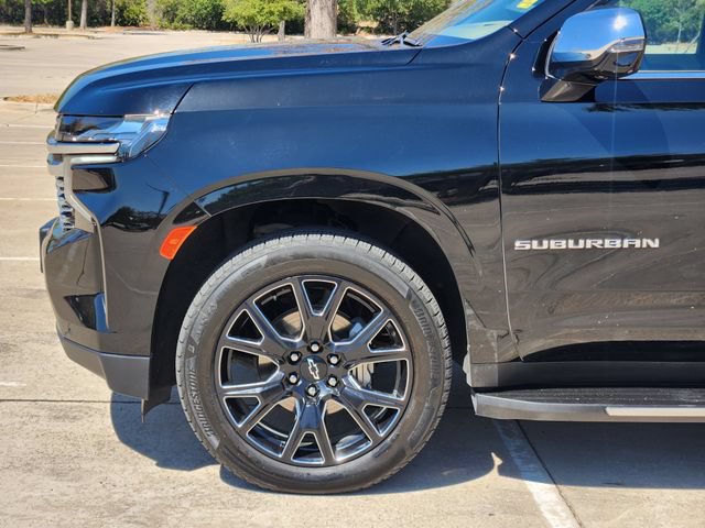 Used 2023 Chevrolet Suburban Premier w/ Premium Package AWD/4WD image 8