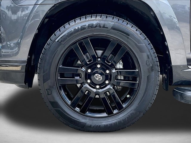 Used 2021 Toyota 4Runner Nightshade AWD/4WD image 10