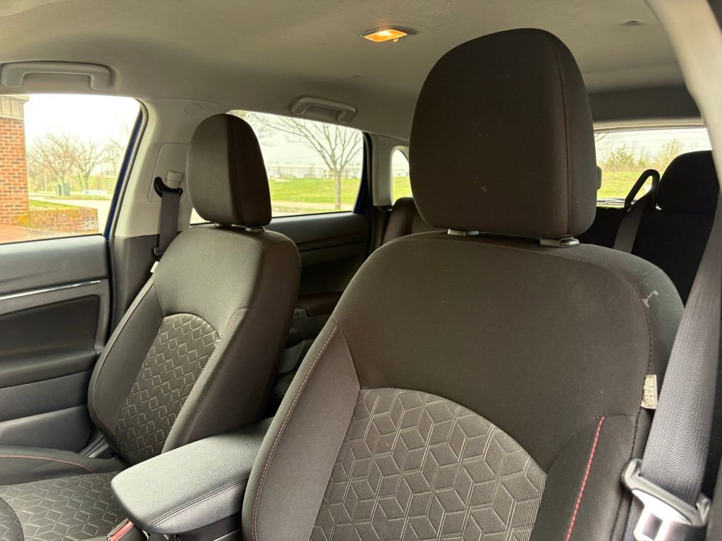 Used 2025 Mitsubishi Outlander Sport LE image 19