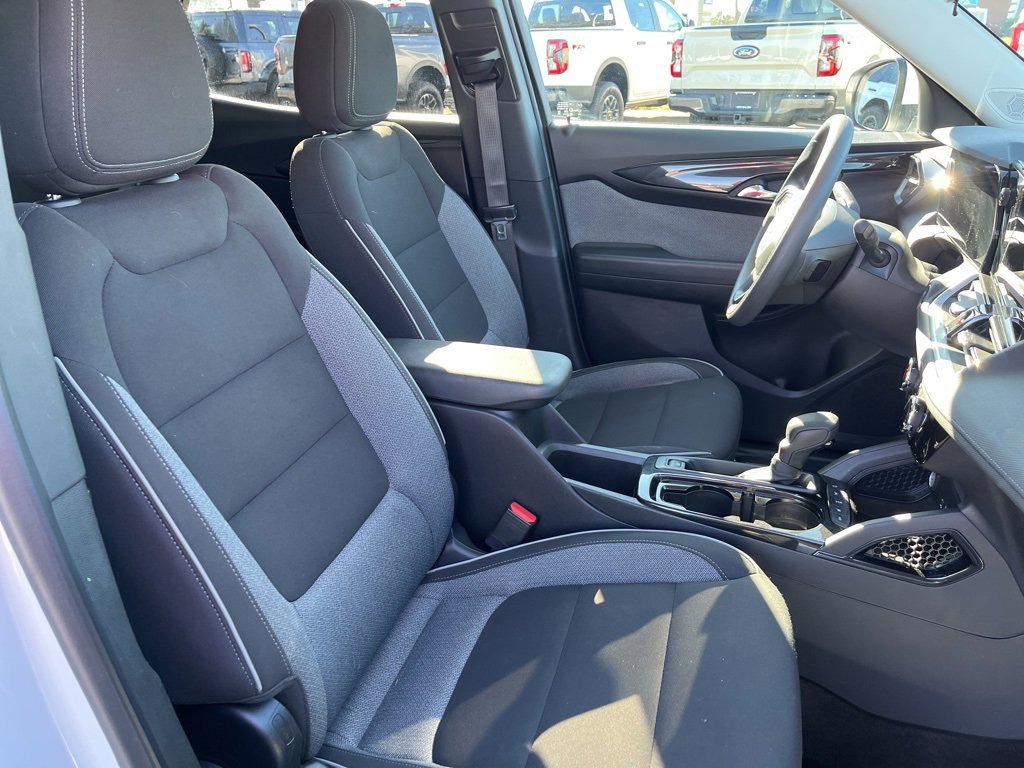 Used 2025 Chevrolet TrailBlazer LT image 15