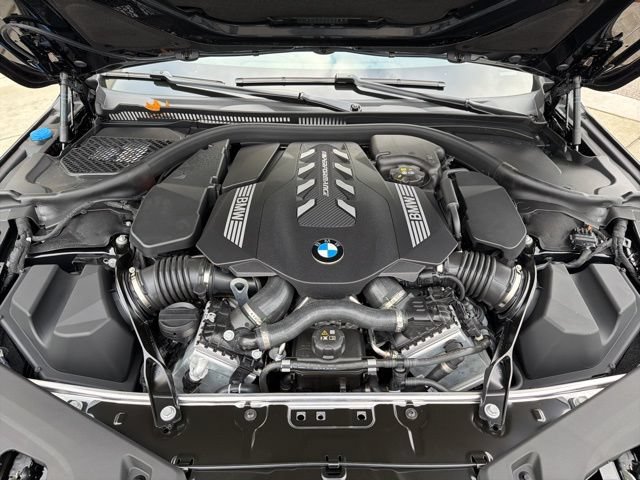 Used 2026 BMW M850i xDrive AWD/4WD image 10