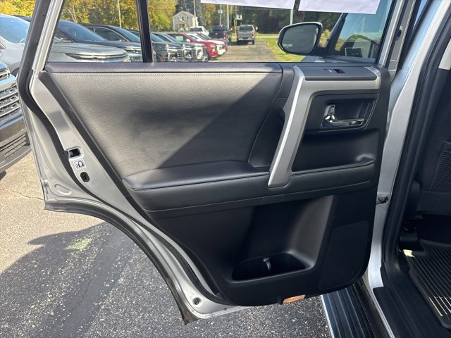 Used 2020 Toyota 4Runner SR5 Premium image 15