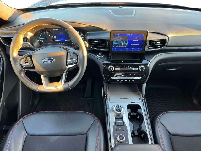 Used 2023 Ford Explorer ST-Line AWD/4WD image 17
