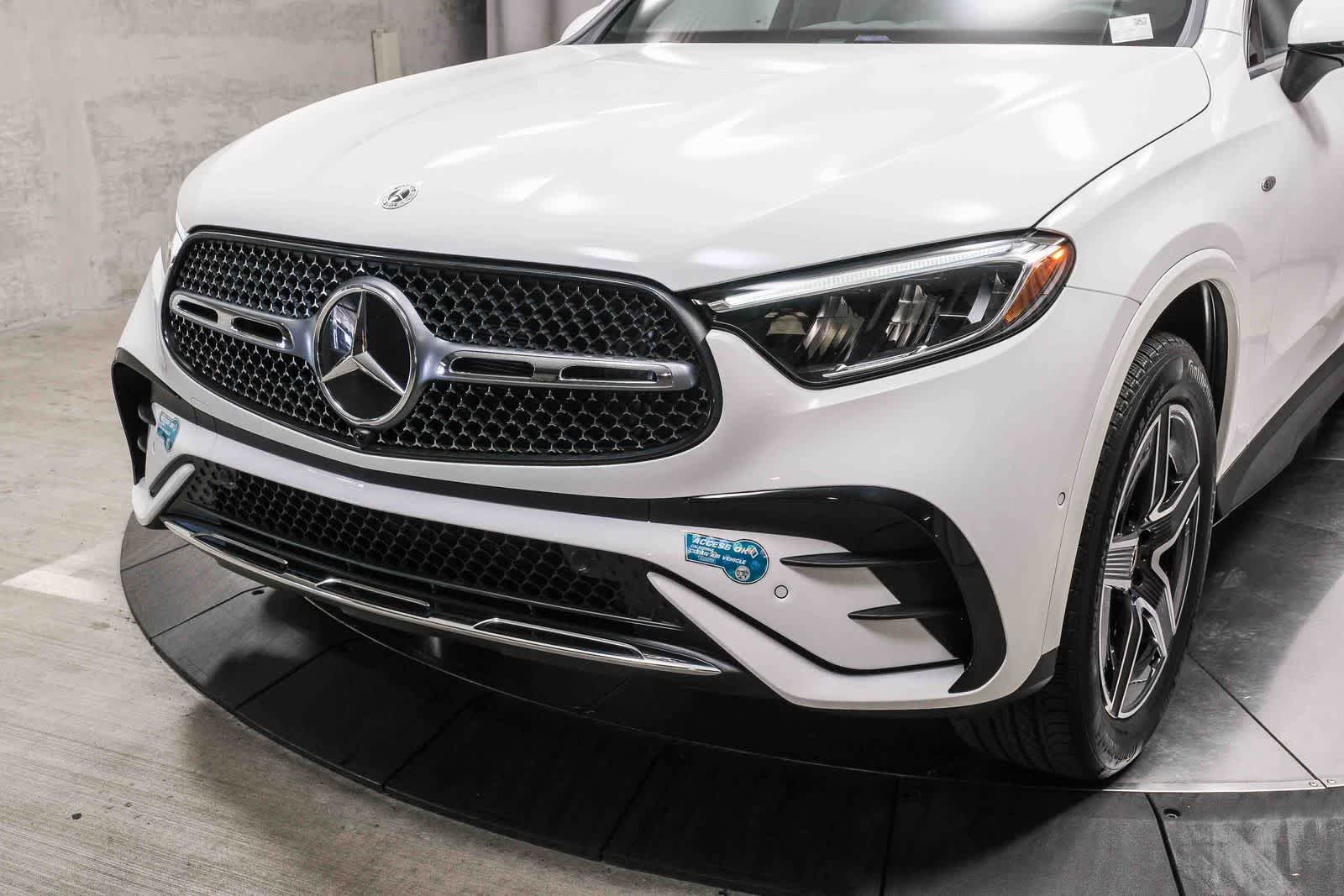 Certified 2025 Mercedes-Benz GLC 350e 4MATIC image 11