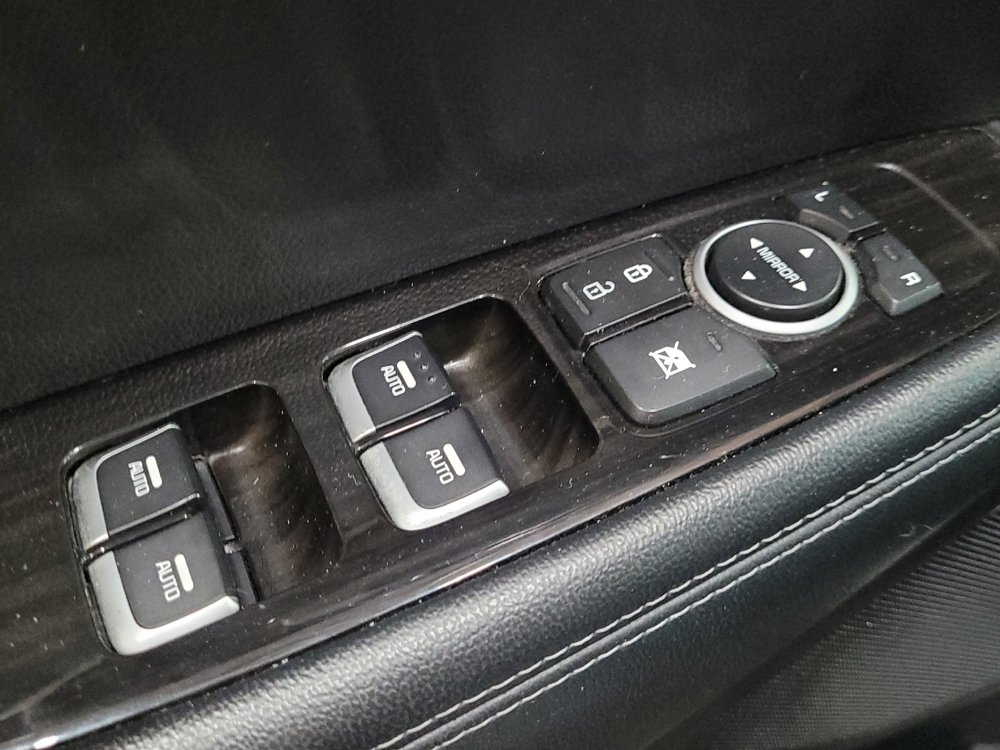 Used 2019 Kia Sorento AWD V6 image 27
