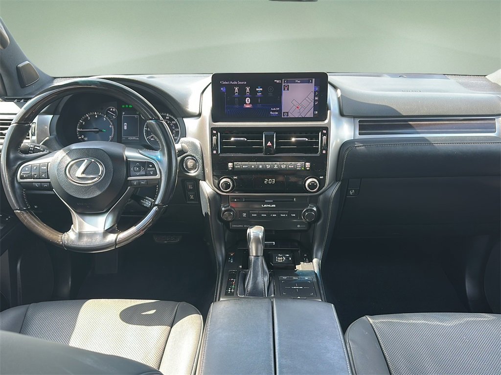 Used 2023 Lexus GX 460 Premium w/ Premium Package image 16