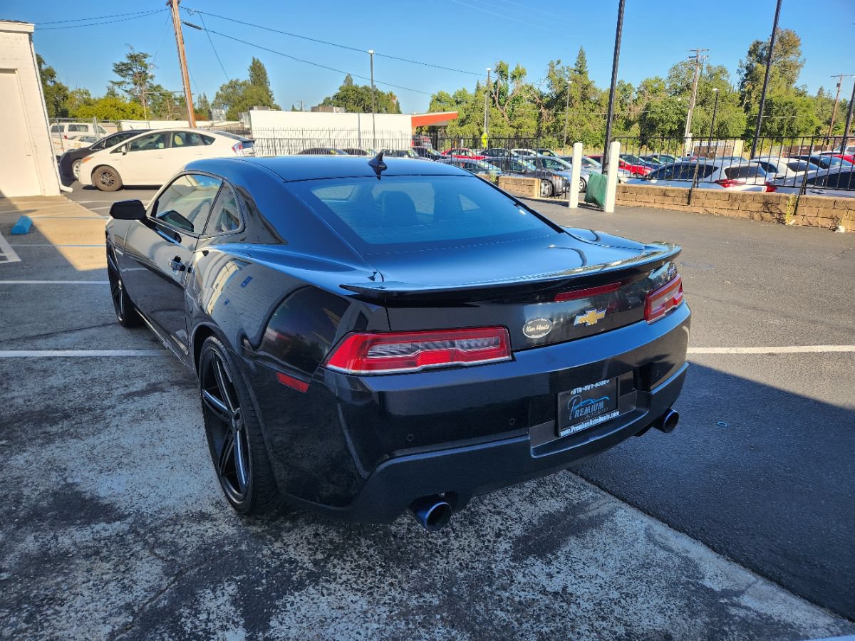 Used 2014 Chevrolet Camaro SS w/ RS Package RWD image 3
