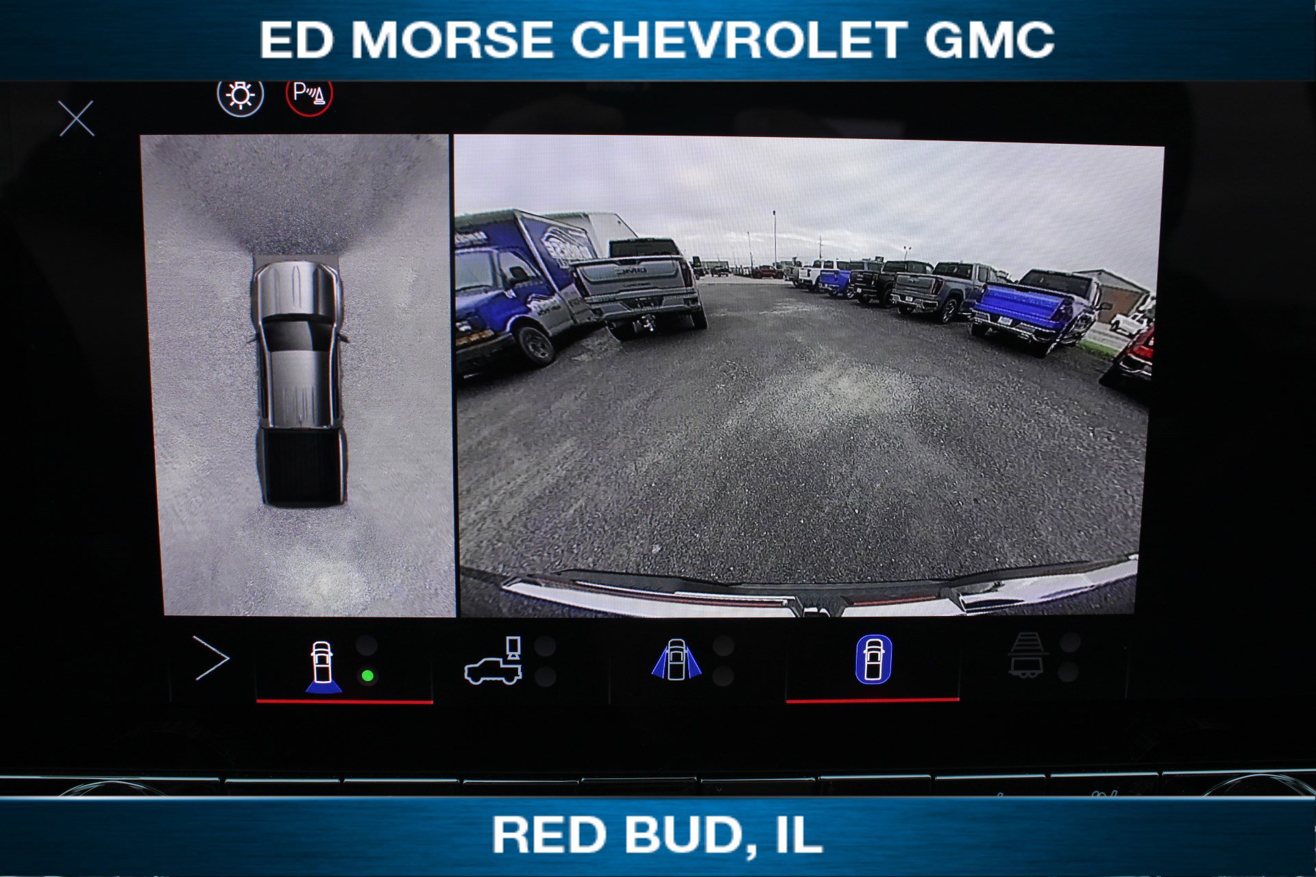 New 2025 GMC Canyon AT4 w/ Nightfall Edition AWD/4WD image 11