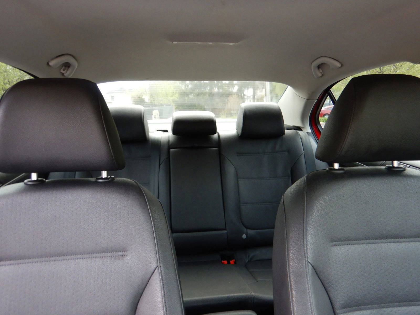 Used 2011 Volkswagen Jetta SE FWD image 20